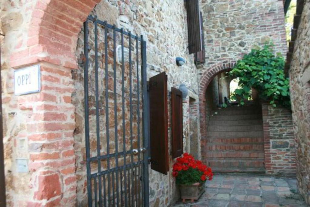Podere Gli Oppi Toscana Villa Petroio Exterior photo